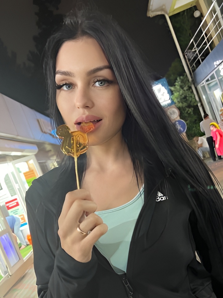 Майя привлекальеная девушка из Гулькевичи цена от 2500 руб