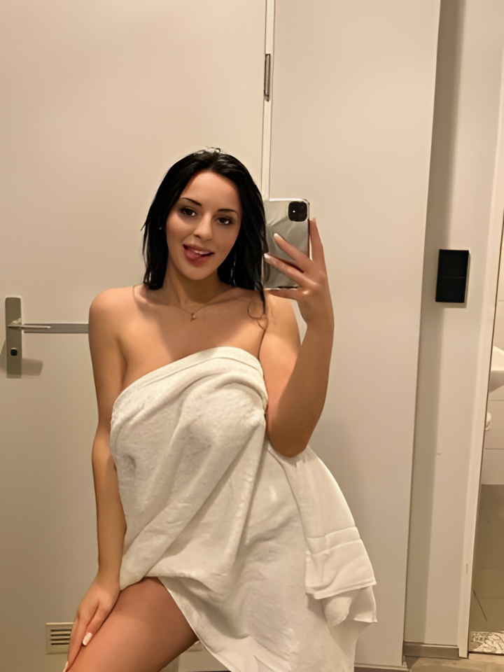 Олечка привлекальеная девушка из Гулькевичи цена от 4000 руб