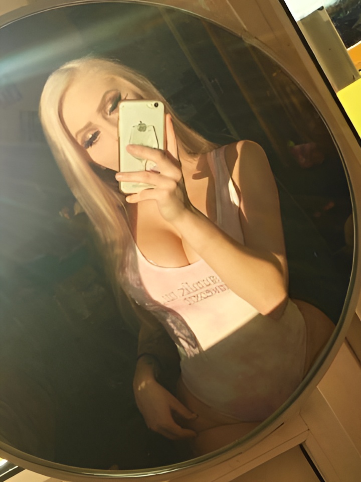 Роксана привлекальеная девушка из Гулькевичи цена от 2500 руб