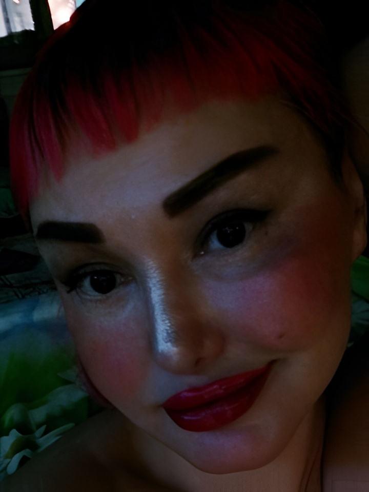 Викуля привлекальеная девушка из Гулькевичи цена от 5000 руб