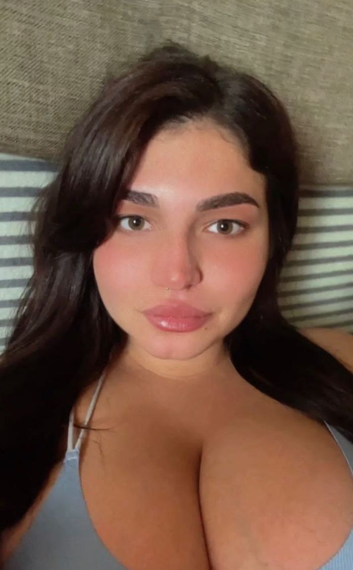 Ева привлекальеная девушка из Гулькевичи цена от 2800 руб