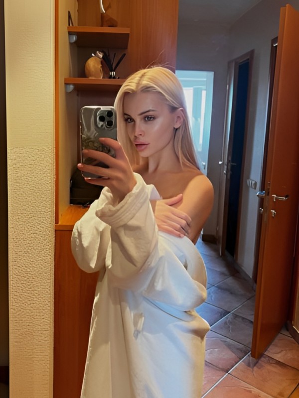 Тая привлекательная девушка из Гулькевичи цена от 2000 руб