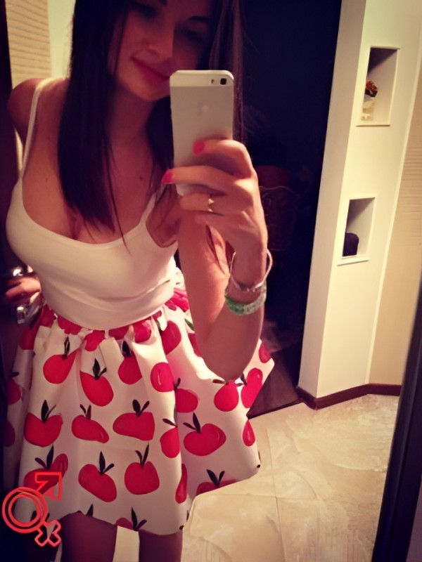 Ярослава привлекательная девушка из Гулькевичи цена от 4000 руб