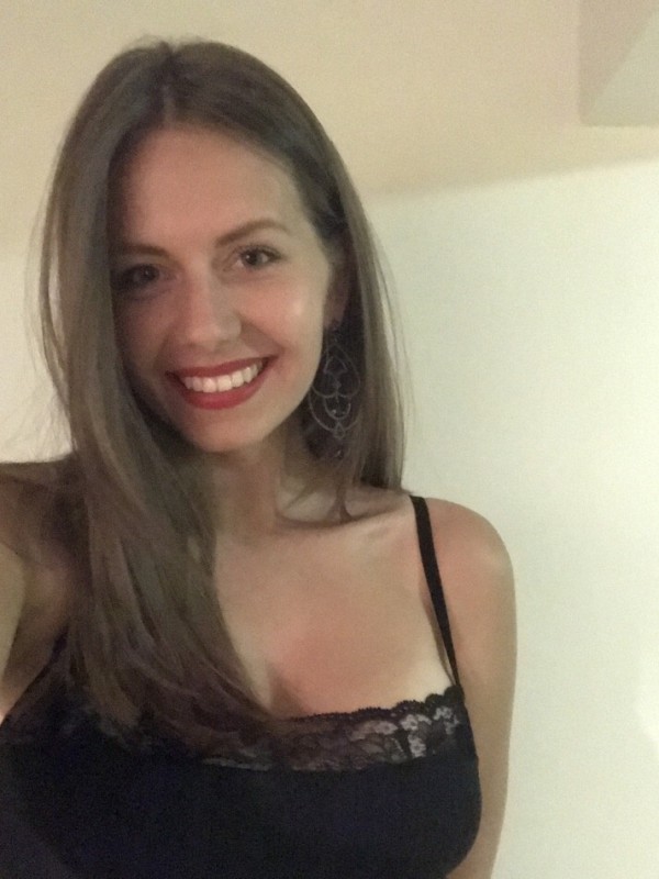 Рада привлекательная девушка из Гулькевичи цена от 2000 руб