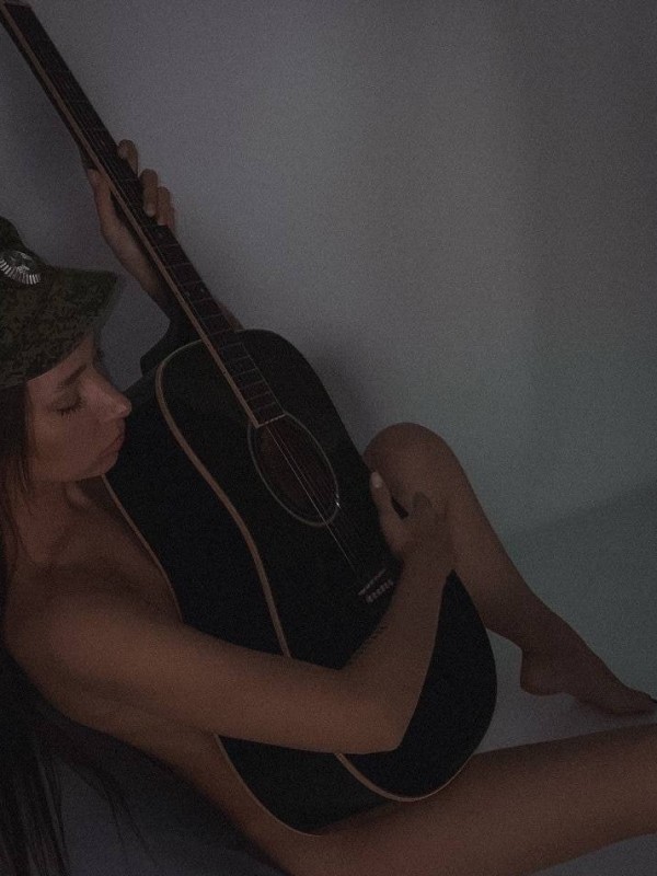 Клеопатра привлекательная девушка из Гулькевичи цена от 7000 руб