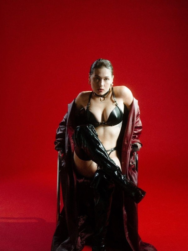 Катерина привлекательная девушка из Гулькевичи цена от 7000 руб