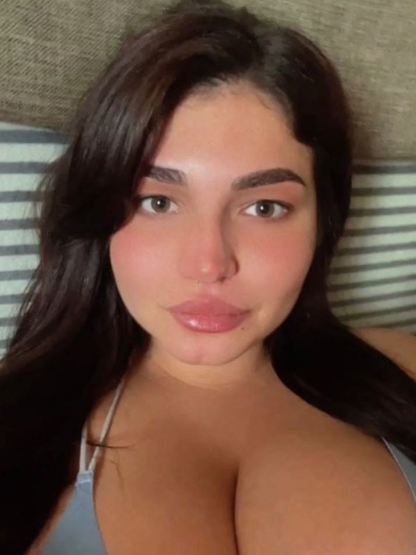 Ева привлекательная девушка из Гулькевичи цена от 2800 руб